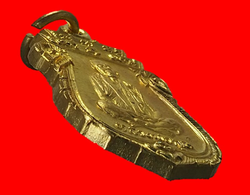 เหรียญเสมาหลวงพ่อคูณรุ่นคุณพระเทพประทานพร ปี 36 สวยๆเดิมๆจองจากวัด