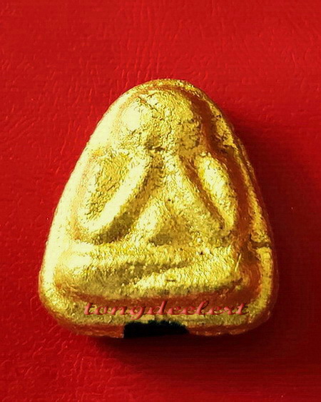 พระปิดตา หลวงพ่อเล็ก วัดสันติคิรีศรีบรมธาตุ(วัดเขาดิน) จ.กาญจนบุรี พิมพ์กรรมการปิดทองเดิม สวยมากค่ะ