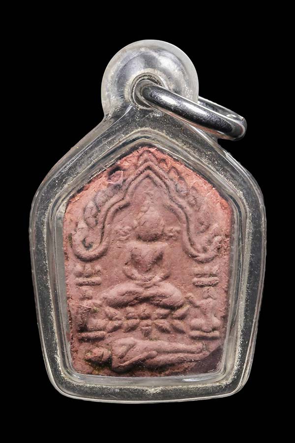 พระขุนแผนผงพรายกุมาร รุ่นสากหัก จัดสร้างปี 2546 จัดสร้างในนามมูลนิธิหลวงปู่ทิม อิสริโก