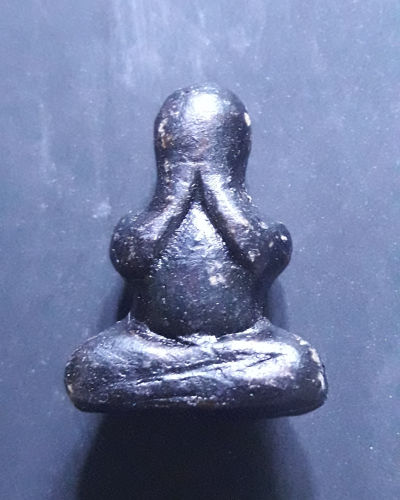 พระปิดตาหลวงปู่เอี่ยม ๑๑๒ปี