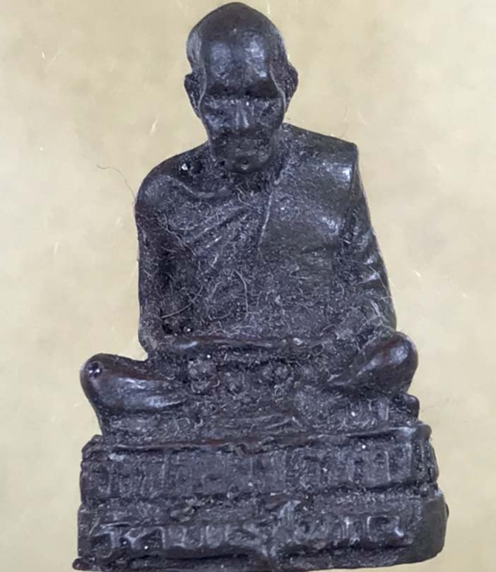เคาะเดียว รูปเหมือนหลวงพ่อสงฆ์ วัดเจ้าฟ้าศาลาลอย เนื้อเรซิ้น ออกวัดพรุใหญ่ปี 54