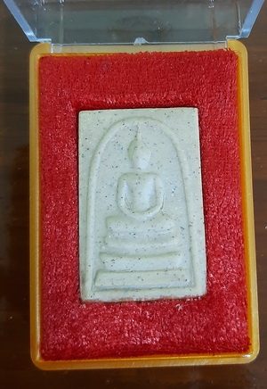 วัดใจ เคาะเดียว สมเด็จวัดระฆัง 122ปี พิมพ์ใหญ่ พร้อมกล่อง สภาพสวย องค์2