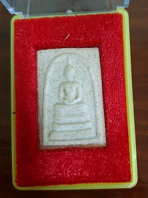 วัดใจ เคาะเดียว สมเด็จวัดระฆัง 122ปี พิมพ์ใหญ่ พร้อมกล่อง สภาพสวย องค์5