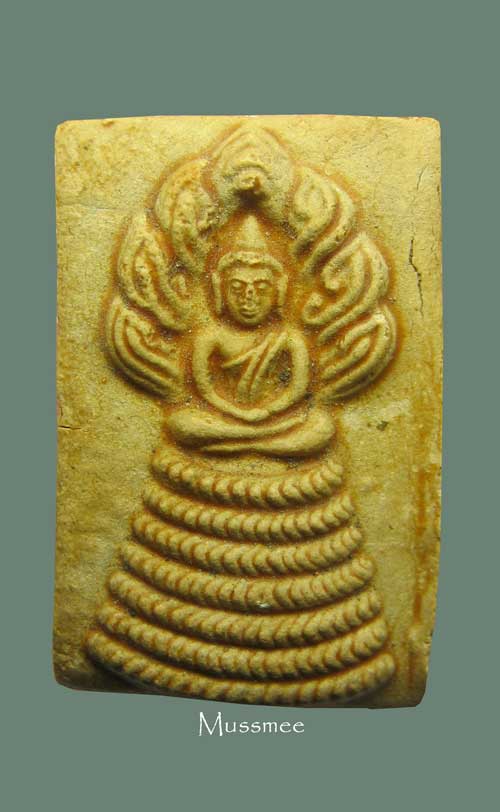 พระผงโสฬส หลวงปู่จันทร์ วัดศรีเทพ (นครพนม ปี2500) มวลสาร สมเด็จบางขุนพรหมที่แตกหัก พระสวย เคาะเดียว