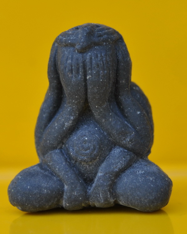 ปิดตายันต์กลับเนื้อผงใบลานหลวงปู่แย้ม วัดตะเคียน 