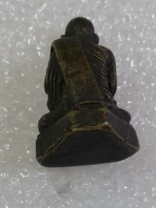 รูปหล่อพ่อปู่เขียน ไม่ทราบวัด   เคาะเดียวครับ