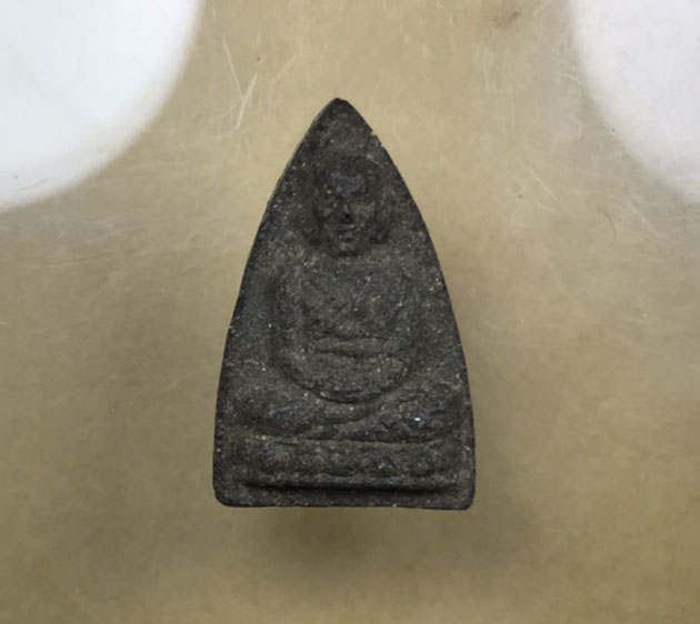 เคาะเดียว  พระผงเนื้อว่าน หลวงพ่อทวดลิ้นดำ วัดทุ่งเมรุ