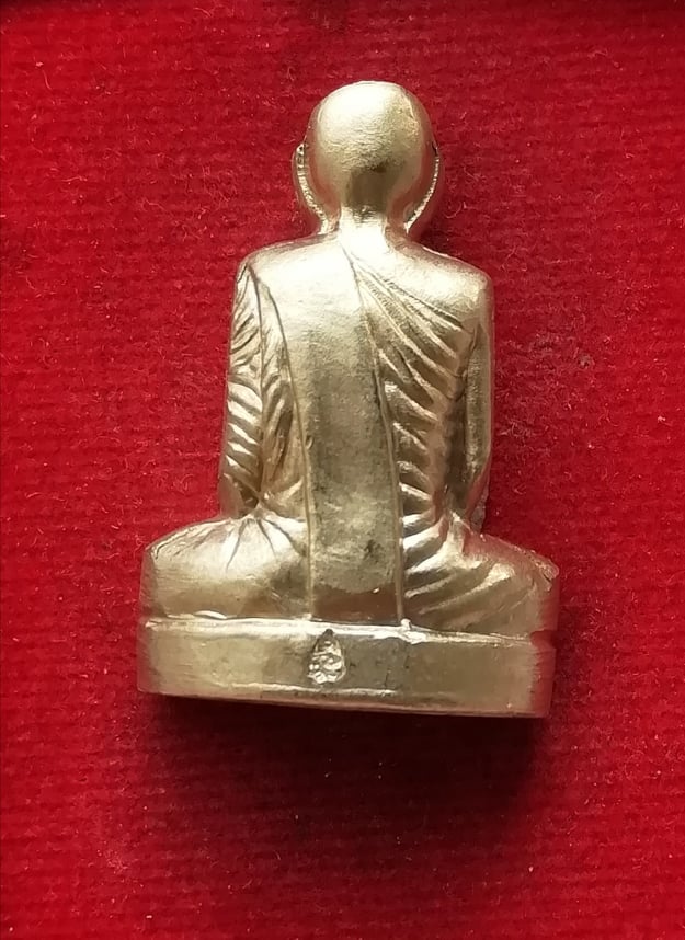 รูปเหมือนปั๊ม รุ่น9 มงคล หลวงพ่อฉาบ วัดศรีสาคร เนื้ออัลปาการ์สวยๆ#1