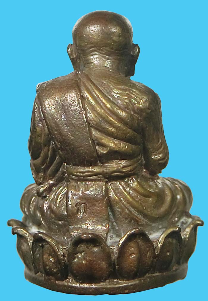 รูปหล่อเศรษฐีใหญ่หลวงปู่ทวด เนื้อนวโลหะหล่อโบราณรุ่นแรก วัดเสมาเมือง หมายเลข 23 ปี 2552 กล่องเดิม