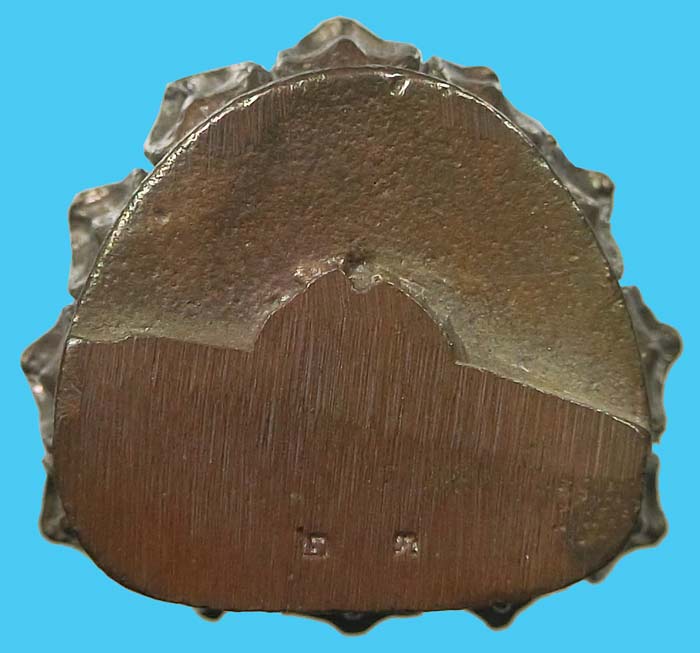 รูปหล่อเศรษฐีใหญ่หลวงปู่ทวด เนื้อนวโลหะหล่อโบราณรุ่นแรก วัดเสมาเมือง หมายเลข 23 ปี 2552 กล่องเดิม