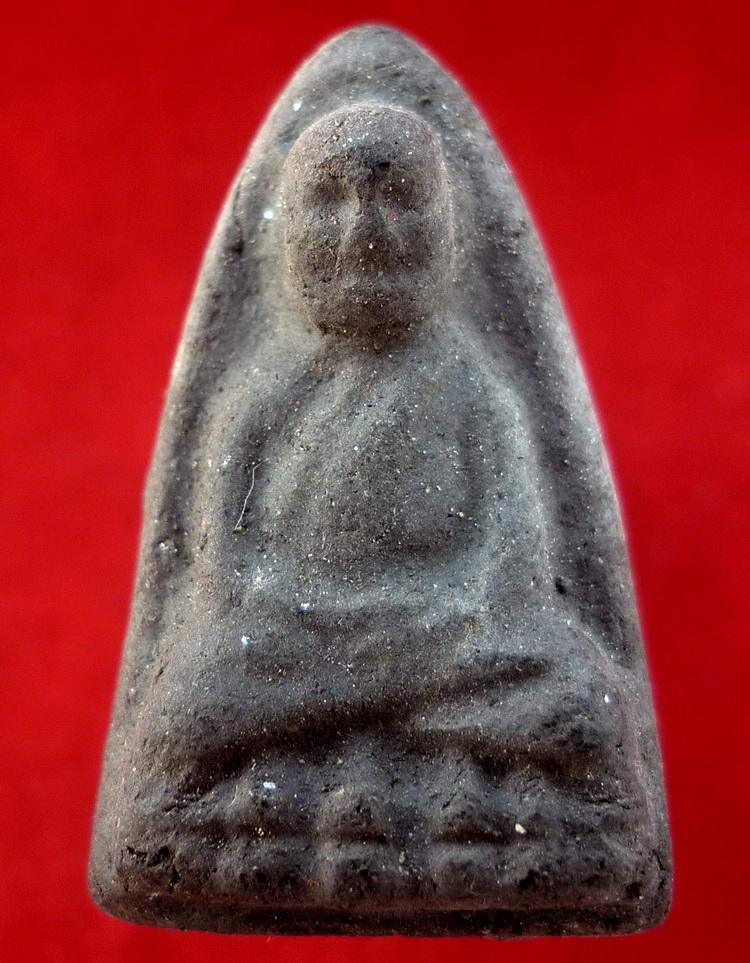 หลวงพ่อทวดเนื้อว่าน พิมพ์ใหญ่ "รุ่น M-16" ทับหลัง น.72 พระอาจารย์นอง วัดทรายขาว จ.ปัตตานี สภาพสวยจัด