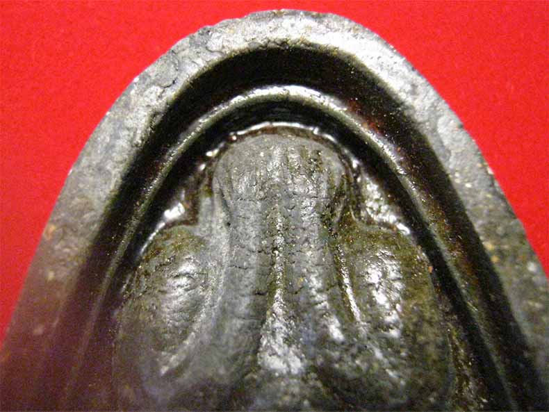 พระปิดตาหลวงปู่เฮี้ยง วัดป่าฯ พ.ศ.๒๕๐๘ พิมพ์จัมโบ้ ฐาน ป.+บัตรรับรองพระแท้*ส216