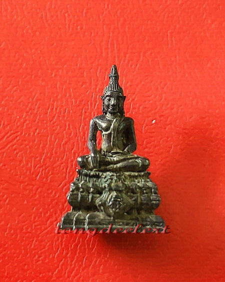 พระชัยวัฒน์มวก. หลวงพ่อนารถ วัดศรีโลหะราษฎร์บำรุง จ.กาญจนบุรี เนื้อนวโลหะ สวยมากค่ะ