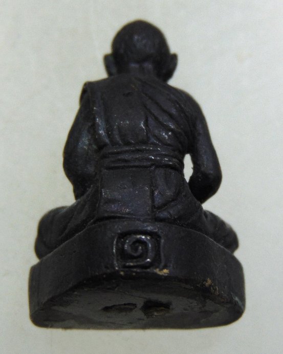 รูปหล่อ ๑ หลวงพ่อไข่ วัดบางเลน จ สุพรรณบุรี รุ่นศิษย์สร้างถวาย