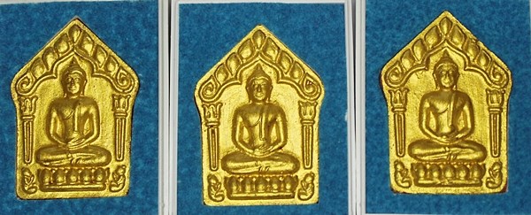 ขุนแผนหลวงพ่อคูณ ผสมมวลสารผงพรายกุมารหลวงปู่ทิม เมตตามหานิยม พิมพ์ใหญ่ ทาทอง วัดบ้านไร่ ปี 2557 