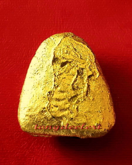 พระปิดตา หลวงพ่อเล็ก วัดสันติคิรีศรีบรมธาตุ(วัดเขาดิน) จ.กาญจนบุรี พิมพ์กรรมการปิดทองเดิม สวยมากค่ะ