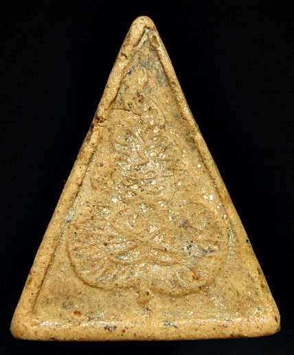 พระผงหลังใบโพธิ์ หลวงพ่อเขียน วัดสำนักขุนเณร จ.พิจิตร ปี2516 