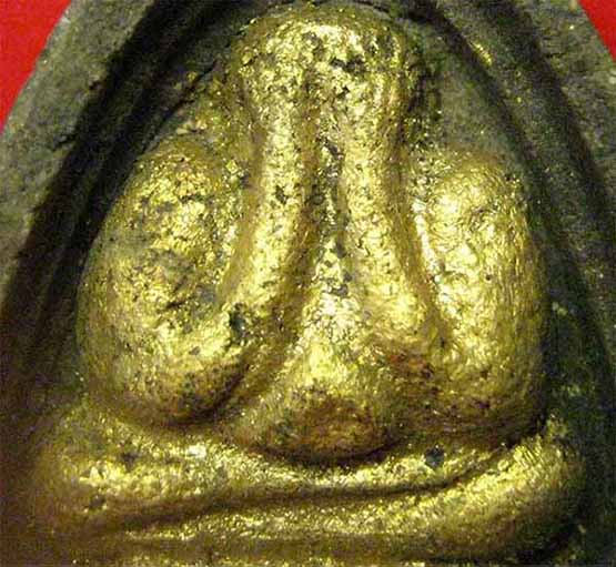 พระปิดตาหลวงปู่เฮี้ยง วัดป่าฯ พ.ศ.๒๕๐๘ พิมพ์จัมโบ้ ฐาน ป.(ปิดทอง)+บัตรรับรองพระแท้*ส284