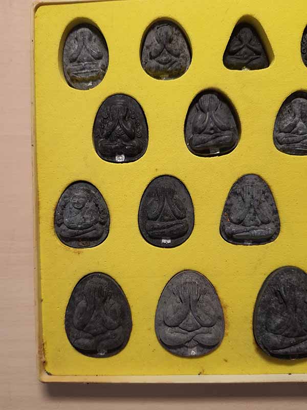 กล่องยักษ์รวมสุดยอดพระปิดตา หลวงปู่ทิม วัดพระขาว อยุธยา รวม 29 องค์*ส7