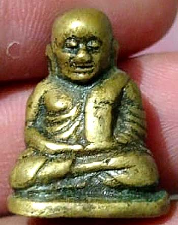 รูปหล่อ ลพ.เงิน วัดบางคลาน