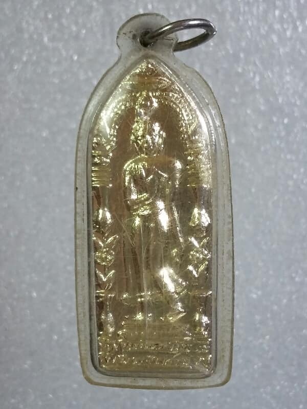 พระลีลา 2 หน้า เลี่ยมพลาสติก สูง4 เซนฯรวมกรอบ ไม่ทราบที่ เคาะเดียวครับ