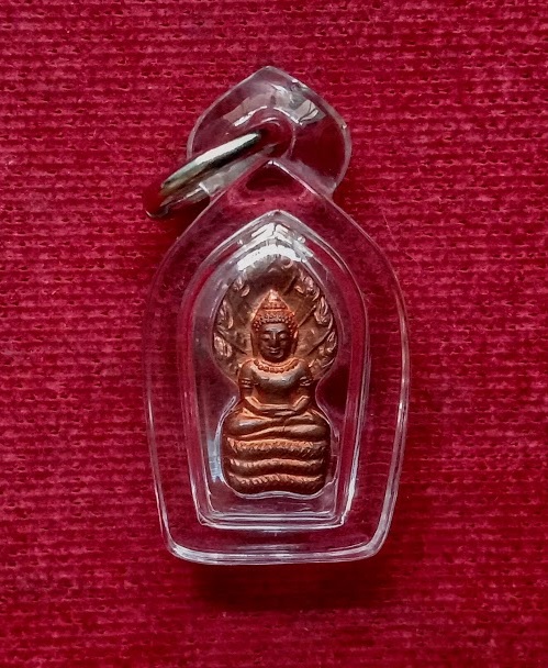 พระปรกมะขาม เนื้อทองแดง เสาร์5 คูณพันล้าน +จีวร หลวงพ่อคูณ ปริสุทโธ วัดบ้านไร่ ปี37...เคาะเดียวแดง..