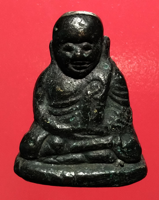 รูปหล่อหลวงพ่อเงินปืนเเตก 28 เศียรโตนิมเนื้อทองระฆังเก่า สวยเข้ม กรรมการอุลงครับ