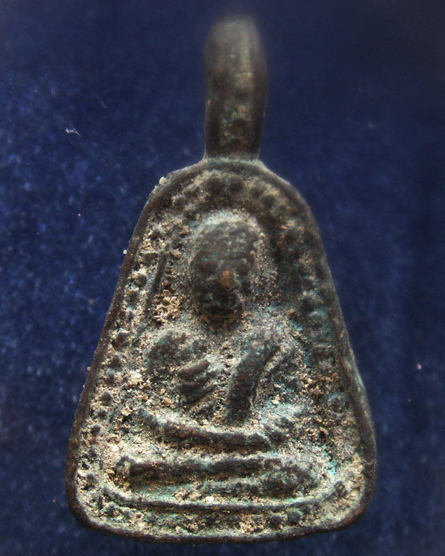 แท้จากวัด...เหรียญหล่อจอบใหญ่ หลวงพ่อเงิน รุ่นปืนแตก วัดคงคาราม (บางคลานใต้) พร้อมกล่องเดิม (14)