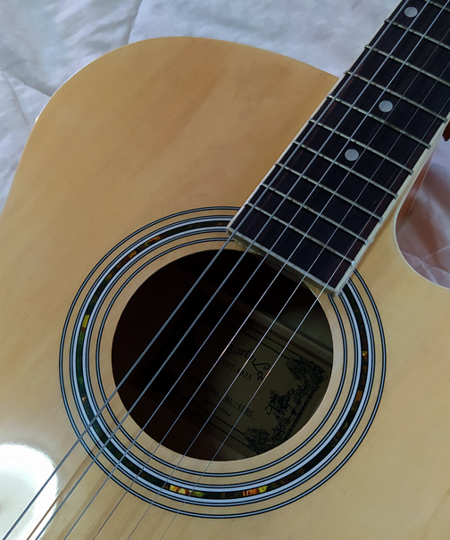 กีตาร์ Martinlee ML-408 เสียงดี กังวาล เบสพุ่ง สบายนิ้ว ถูกคุ้มเกินราคา ของใหม่ ทรง OM with Cut away