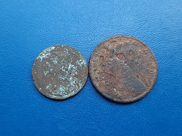 เหรียญ ร.5-พระสยามเทวาธิราช อัฐ 109 พระเศียรตรง+เซี่ยว เก่าๆ รวม 2 เหรียญ