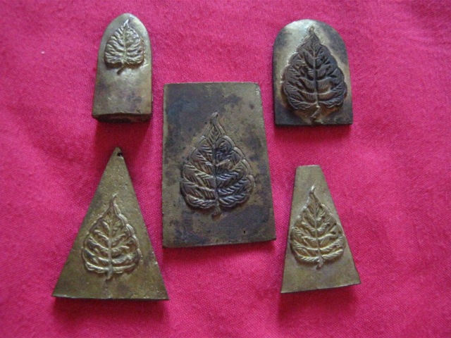 ชุดเบญจภาคี รุ่น1 มหาเศรษฐี วัดโพธิ์เรียง ปี35 เนื้อทองระฆังเก่า พร้อมกล่องเดิม