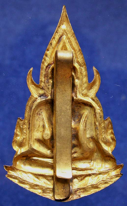 กรรมการ..แหนบพระพุทธชินราช วัดใหญ่ พิษณุโลก กะไหล่ทองเก่า สูง 4 ซ.ม. ตอกโค้ด ตัว ท.