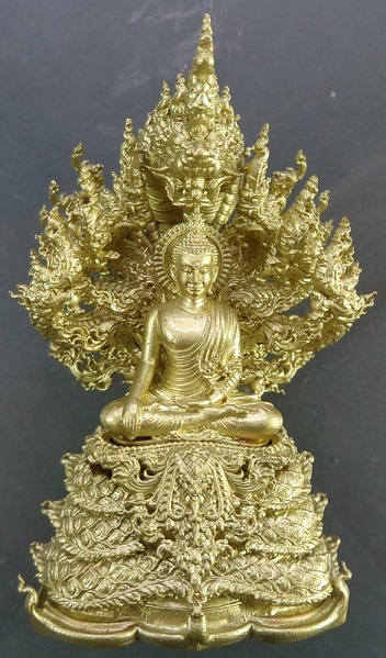 พระกริ่งพระศรีศากยมุณี นาคราชบัลลังก์ วัดพระธาตุพนมวรมหาวิหาร จ.นครพนม เนื้อชนวนมวลสาร สวยครับ