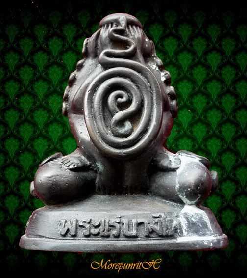 พระปิดตาแร่บางไผ่ วัดมะเดื่อ เนื้อโลหะผสมรมดำ ขนาดบูชา ๔ นิ้ว สภาพสวยจัด