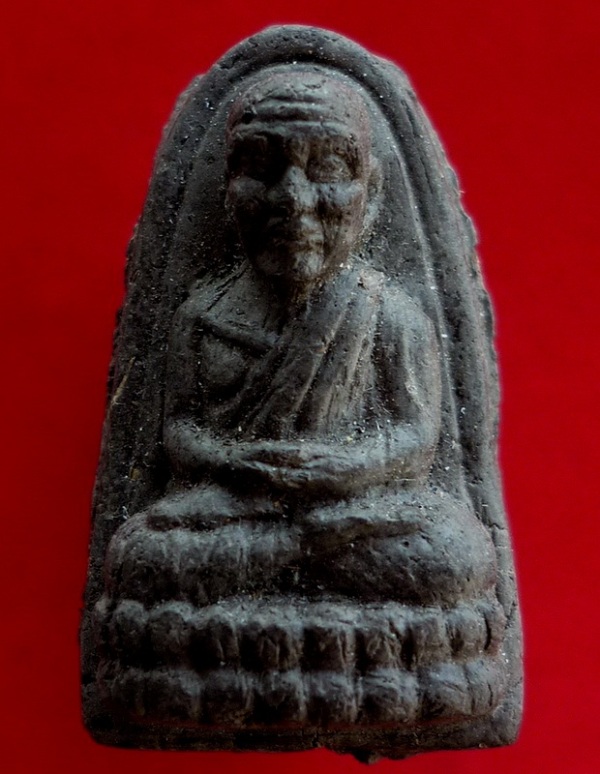 หลวงพ่อทวด พระอาจารย์พล(เนื้อผสมว่านดินกากยายักษ์ ปี ๒๔๙๗) วัดนาประดู่ จ.ปัตตานี สภาพสวยจัด