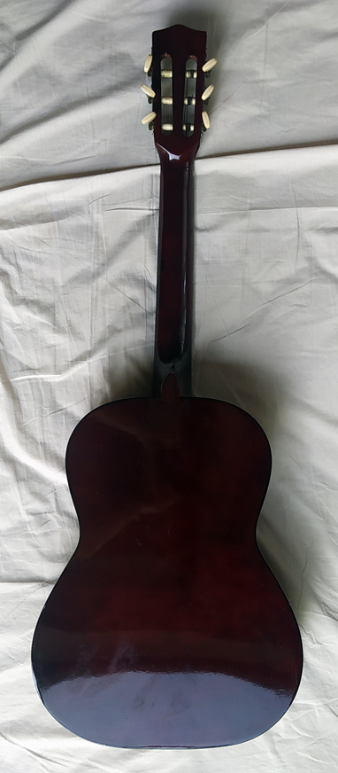 กีต้าร์โปร่งคลาสสิค Vivid Handcrafted Guitar สภาพสวย พร้อมของแถม เครื่องตั้งสาย + สาย orphee 1 ชุด