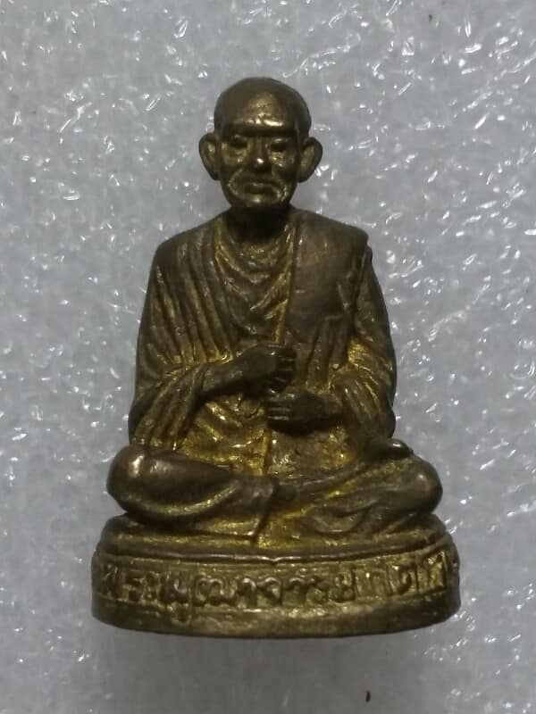 รูปหล่อสมเด็จโต พรหมรังษี วัดระฆัง  ๑๐๘ มงคลเศษรฐี  เคาะเดียวครับ