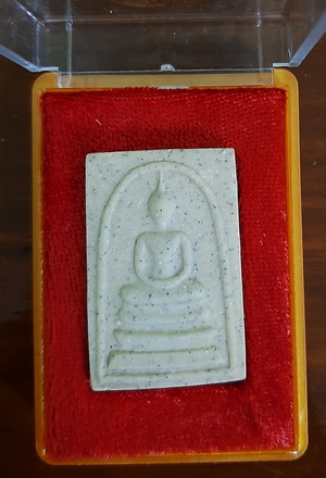 สมเด็จวัดระฆัง 122ปี พิมพ์ใหญ่ พร้อมกล่อง สภาพสวย องค์ 6