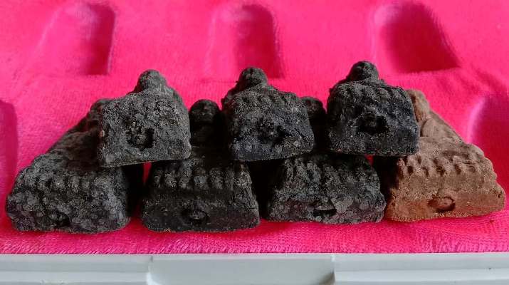 7องค์ หลวงพ่อทวด วัดห้วยมงคล จ ประจวบ ฯ ปาฎิหาริย์ลายเซ็นต์ ปี2549 ชุดกรรมการ 7องค์ ครบเซ็ท+กล่องเดิ