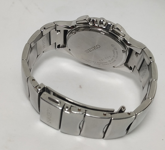SEIKO รุ่นหายาก มีกล่อง โครโนกราฟ 10BAR หน้าปัดเล่นระดับฟ้าและเทาดำ มือสองใน ebay 8พันกว่าบาท