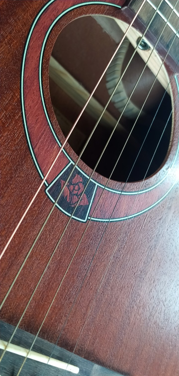 กีตาร์ Martinlee L4114c ไม้มะฮอกกานีเคลือบด้านทั้งตัว ลายไม้สวยมาก คอบางกระชับมือ เล่นง่าย