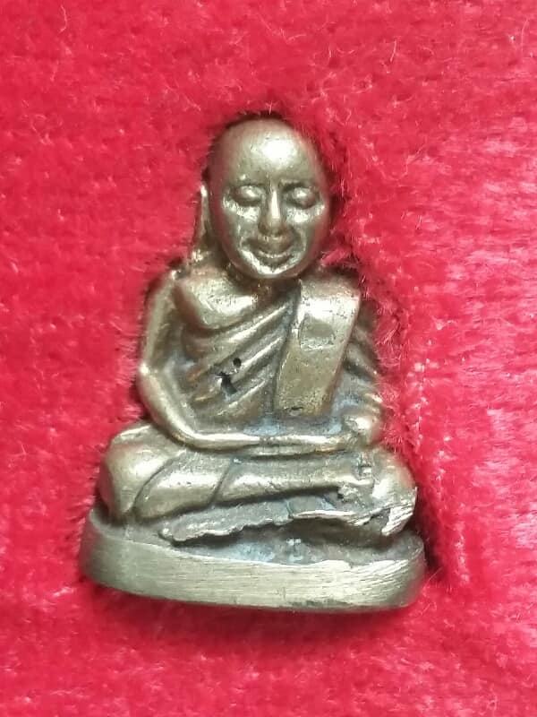 รูปหล่อหลวงพ่อเงิน วัดบางคลาน พิจิตร ไม่ทราบปีสร้าง +กล่อง เคาะเดียวครับ 