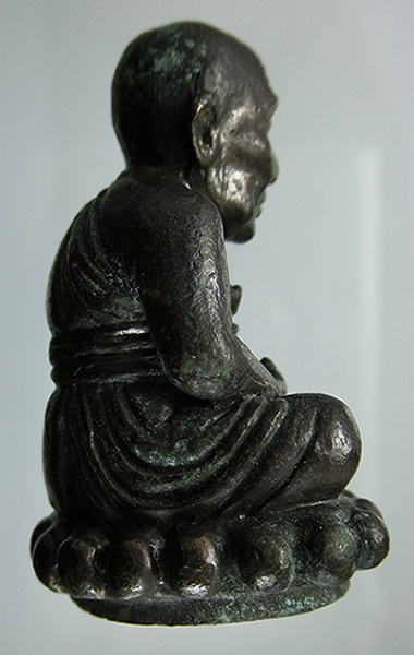 รูปหล่อ รุ่นแรกหลวงปู่ทวดนิ้วกระดก