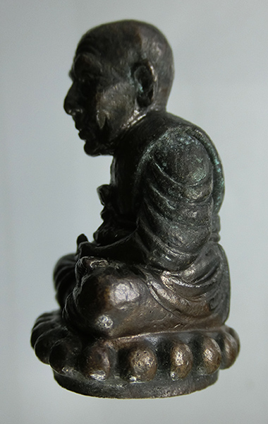 รูปหล่อ รุ่นแรกหลวงปู่ทวดนิ้วกระดก