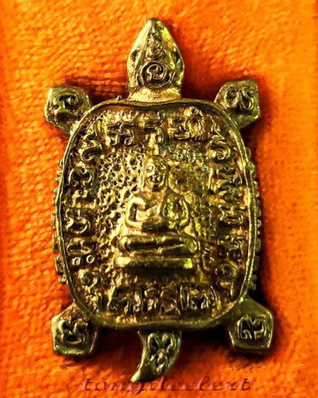 เหรียญพญาเต่าเรือนหล่อโบราณ รุ่นพุทธคุณหลวงปู่หลิว เนื้อทองฝาบาตร สวยมากพร้อมกล่องเดิมค่ะ