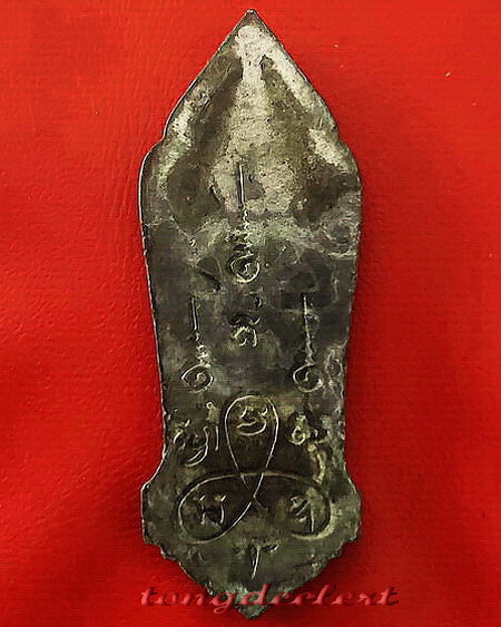 พระลีลา 25 พุทธศตวรรษ เนื้อชิน พิมพ์หางหงส์ สวยมากค่ะ