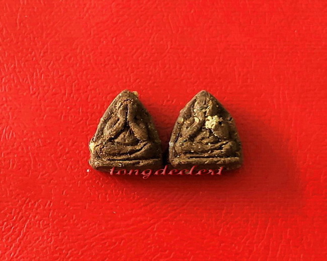 พระปิดตากิมจ๊อ หลวงพ่ออุตตมะ วัดวังก์วิเวการาม จ.กาญจนบุรี เนื้อว่าน พิมพ์จิ๋ว หายาก สวยมากค่ะ