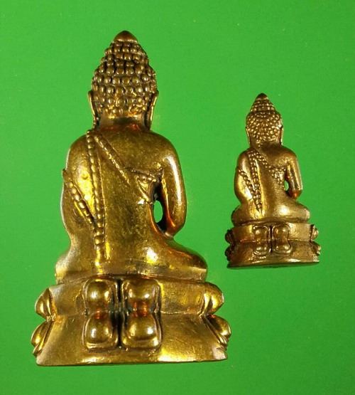 พระกริ่ง-พระชัยวัฒน์ สุวัฒฑโน 90ปีโรงเรียนกำแพงเพชรพิทยาคม ปี2544 สมเด็จญาณสังวร พร้อมกล่องเดิม