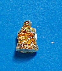  รูปหล่อจิ๋วยอดนิยม นั่งยองสูบยา ลพ. คูณ ปริสุทโธ รุ่น ที่ระลึกสรงน้ำ รุ่นเอกลักษณ์ ปี 38(เคาะเดียว)