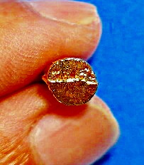  รูปหล่อจิ๋วยอดนิยม นั่งยองสูบยา ลพ. คูณ ปริสุทโธ รุ่น ที่ระลึกสรงน้ำ รุ่นเอกลักษณ์ ปี 38(เคาะเดียว)